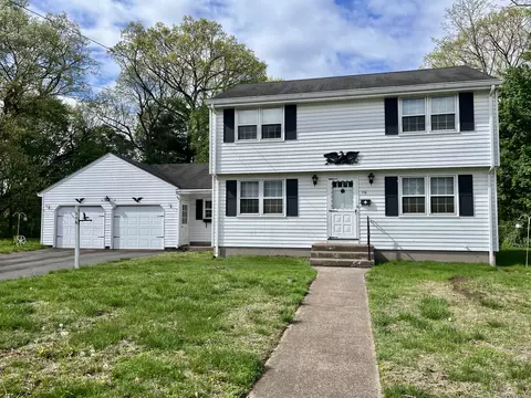 116 Woodhill Rd, Manchester, CT 06042
