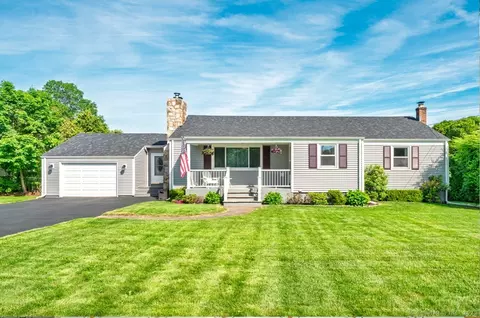 995 Maple St, Wethersfield, CT 06109