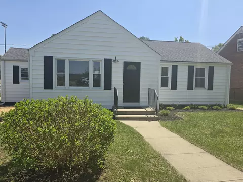 523 Newhall St, Hamden, CT 06517