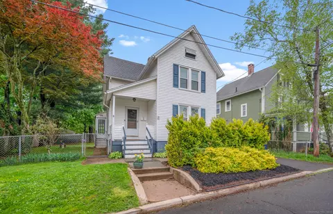 2 Cottage St, Middletown, CT 06457