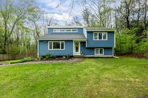 79 Village Hill Rd, Willington, CT 06279