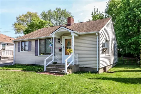 154 Yale Ave, Milford, CT 06460
