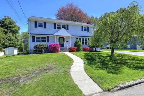 10 Wilshire Blvd, Milford, CT 06460