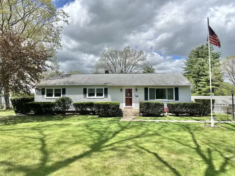 420 Tarbox Rd, Plainfield, CT 06374