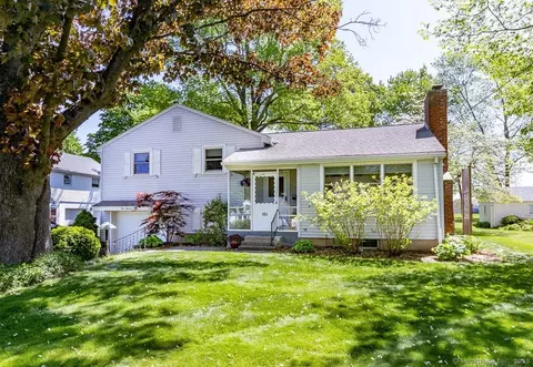 104 Bailey Rd, Rocky Hill, CT 06067