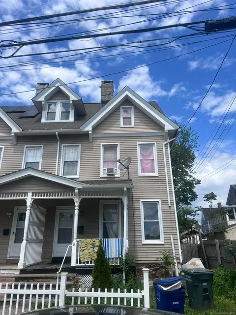 24 Fremont St, Bridgeport, CT 06605