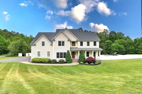 2 Butternut Ridge Rd, Oxford, CT 06478