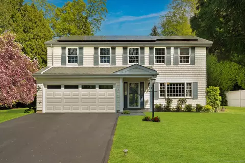 14 Revere Rd, Riverside, CT 06878
