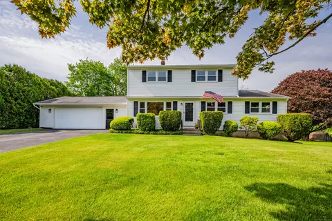 35 Kathy Dr, Seymour, CT 06483