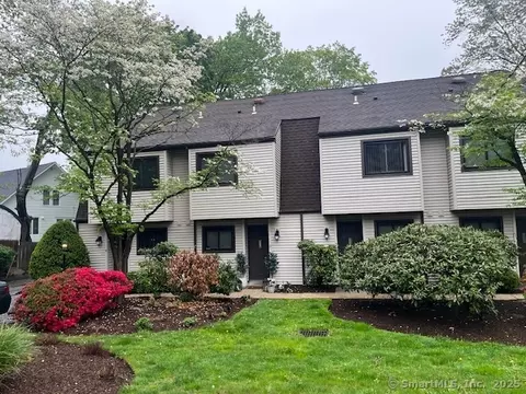 329 Strawberry Hill Ave #3, Norwalk, CT 06851