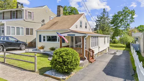 67 Prospect Ave, West Haven, CT 06516