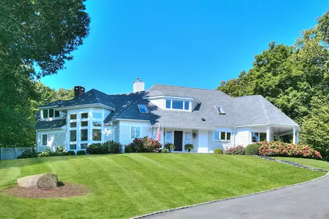 63 Balfour Dr, West Hartford, CT 06117