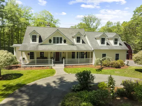 140 Podunk Rd, Guilford, CT 06437