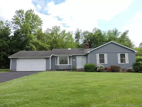 203 Sutton Dr, Windsor Locks, CT 06096