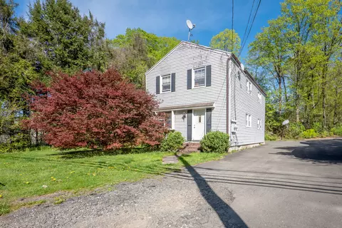 69 Maple Ave, Bethel, CT 06801