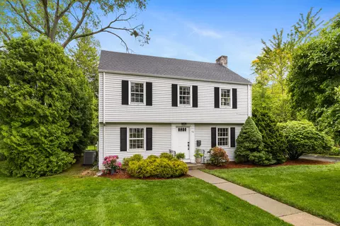 46 Glenbrook Rd, West Hartford, CT 06107