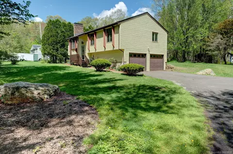 65 Walbridge Hill Rd, Tolland, CT 06084