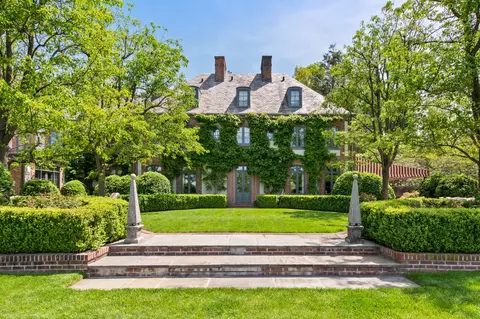 170 John St, Greenwich, CT 06831