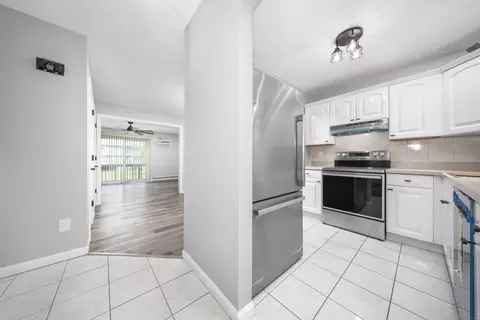 1400 Meriden Rd #1-2, Waterbury, CT 06705