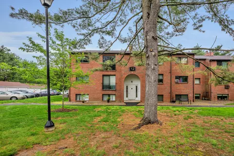 12 Darling St #N, Southington, CT 06489