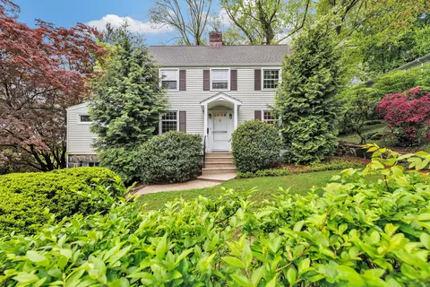 3 Richmond Hill Rd, Norwalk, CT 06854