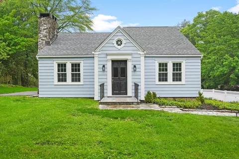 259 White Plains Rd, Trumbull, CT 06611