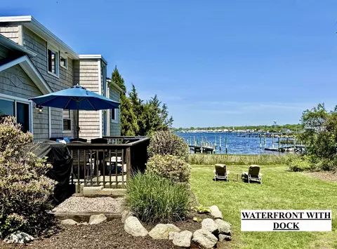 5 Quarry Rd, Stonington, CT 06378