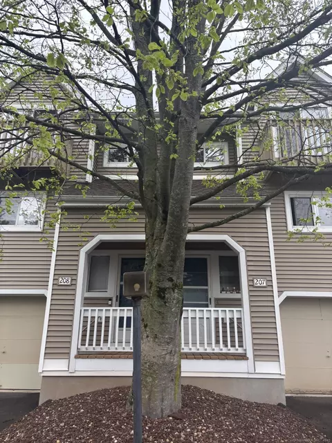 60 Old Town Rd #207, Vernon, CT 06066