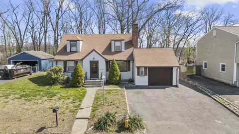 186 Anton Dr, Bridgeport, CT 06606