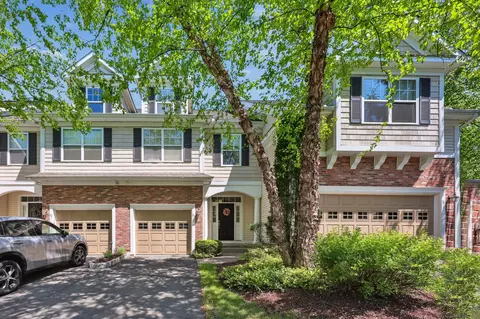 20 Goodwin Cir #20, Hartford, CT 06105