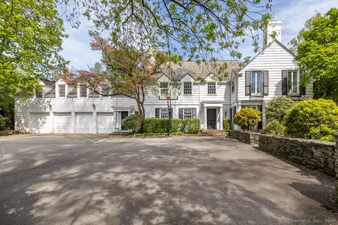 37 Hunting Hill Rd, Woodbridge, CT 06525