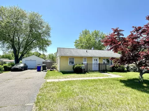 485 Halfway House Rd, Windsor Locks, CT 06096