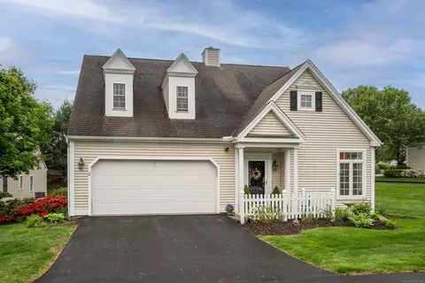 2 Plum Tree Cir, Farmington, CT 06032
