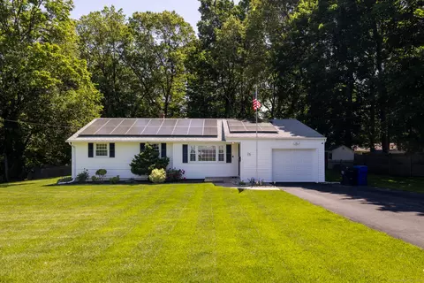 25 Gulley Dr, South Windsor, CT 06074