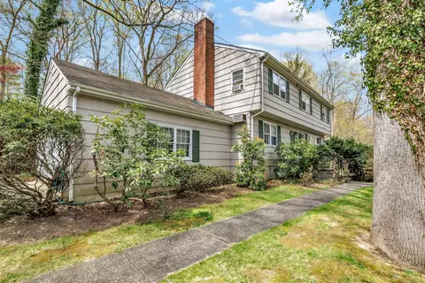 219 Eden Rd, Stamford, CT 06907