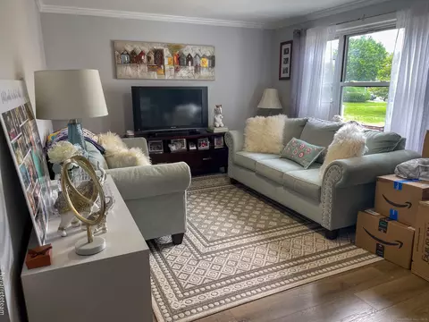 30 Standish Rd #2, Stamford, CT 06902