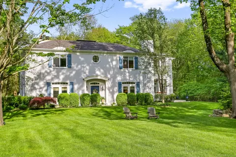 326 Hollow Tree Ridge Rd, Darien, CT 06820