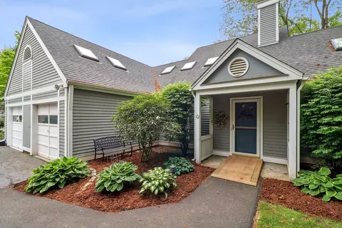 22 Centre Village Dr #22, Madison, CT 06443