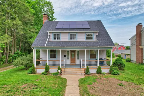 30 Birchwood St, Waterbury, CT 06708