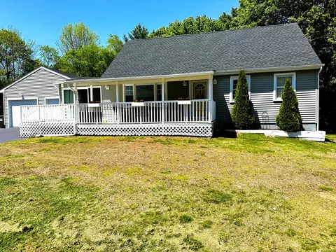 17 Aspen Ct, Norwich, CT 06360