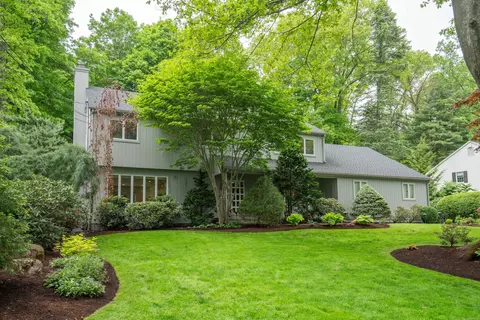 79 Arlen Way, West Hartford, CT 06117