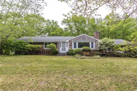 95 Vista Rd, Wilton, CT 06897