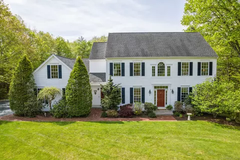 5 Flanders Xing, New Hartford, CT 06057