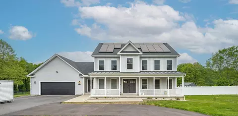 917 N Grand St, Suffield, CT 06093