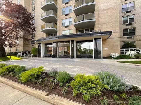1 Strawberry Hill Ct #7D, Stamford, CT 06902