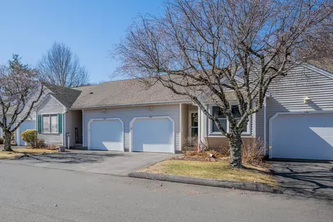 762 Kettle Path #762, Southington, CT 06489