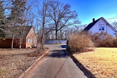 167 Gilbert St, West Haven, CT 06516