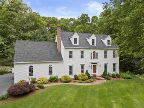 262 Fairview Rd, Westbrook, CT 06498