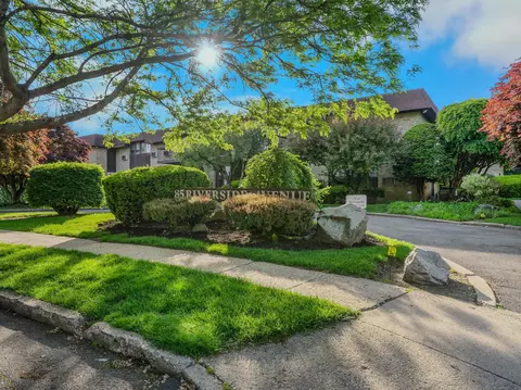 85 Riverside Ave #F1, Stamford, CT 06905