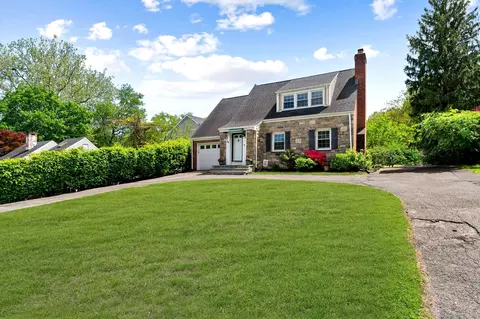 94 Mulberry St, Stamford, CT 06907
